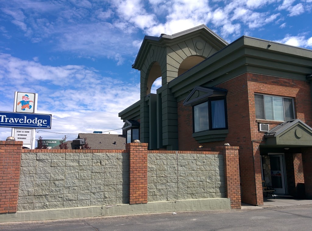 Travelodge by Wyndham Calgary South | 7012 Macleod Trail S, Calgary, AB T2H 0L3, Canada | Phone: (403) 253-1111
