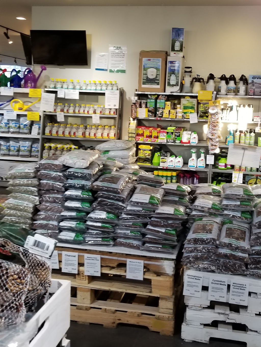 Holes Greenhouses | 101 Riel Dr, St. Albert, AB T8N 3X4, Canada | Phone: (780) 419-6800