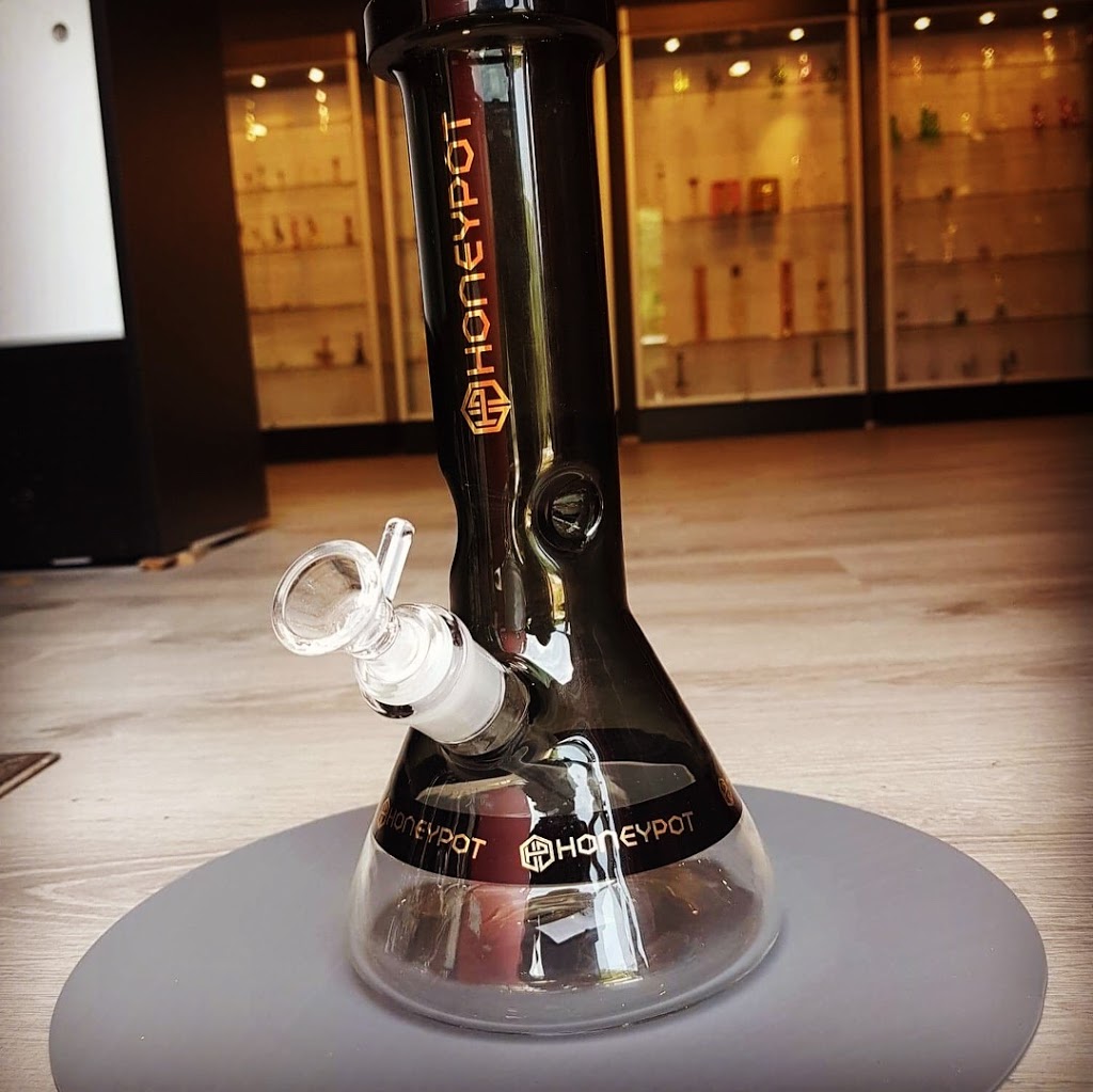 Honeypot Smoke Shop | 6832 Drummond Rd Unit #1, Niagara Falls, ON L2G 4P3, Canada | Phone: (905) 354-1661
