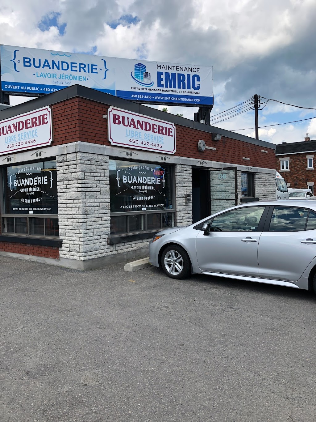 Buanderie Lavoir Jérômien | 80 Bd Lajeunesse E, Saint-Jérôme, QC J7Z 1G1, Canada | Phone: (450) 432-4436