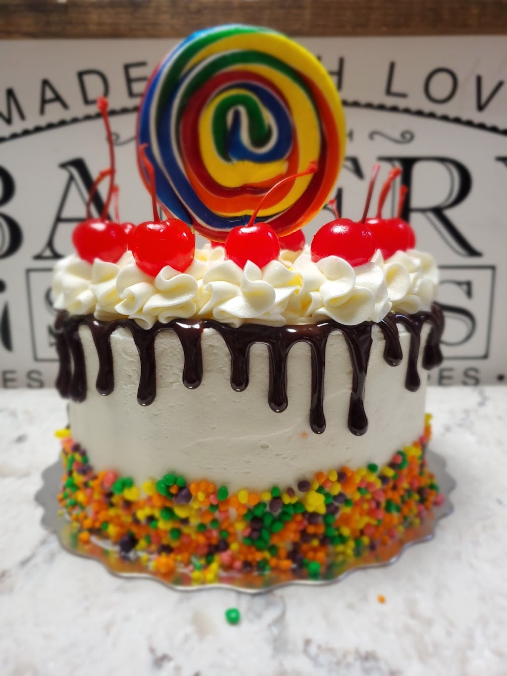 Whisk & Roll Bakery | 687 Henry St, Woodstock, ON N4S 1Y2, Canada | Phone: (519) 532-3485