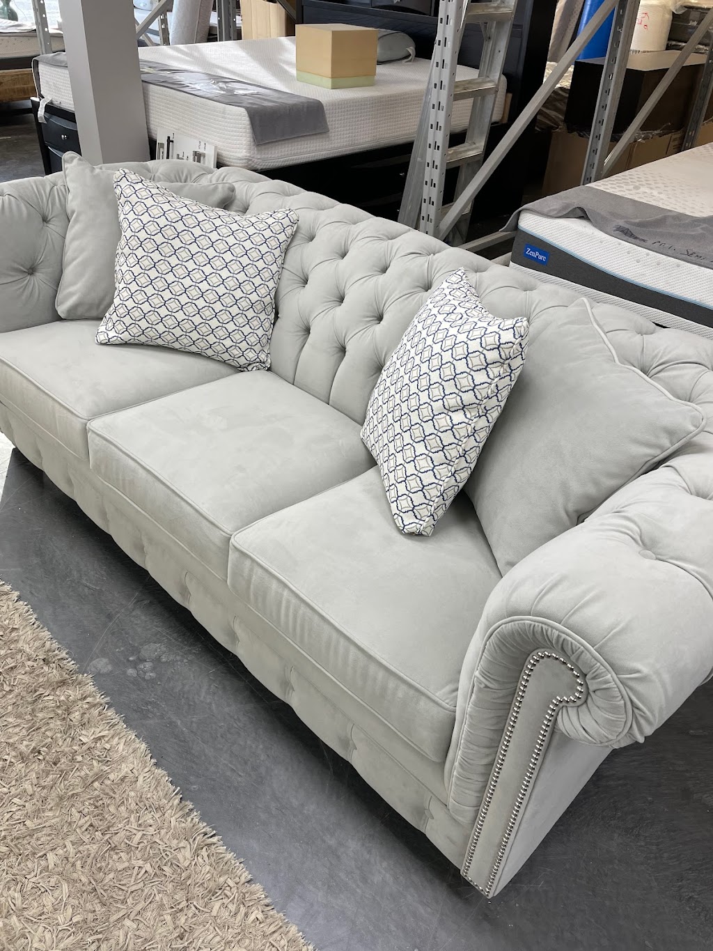 Meuble et Matelas Loren Inc | 3595 Ch. de Chambly, Longueuil, QC J4L 1N9, Canada | Phone: (450) 670-0500