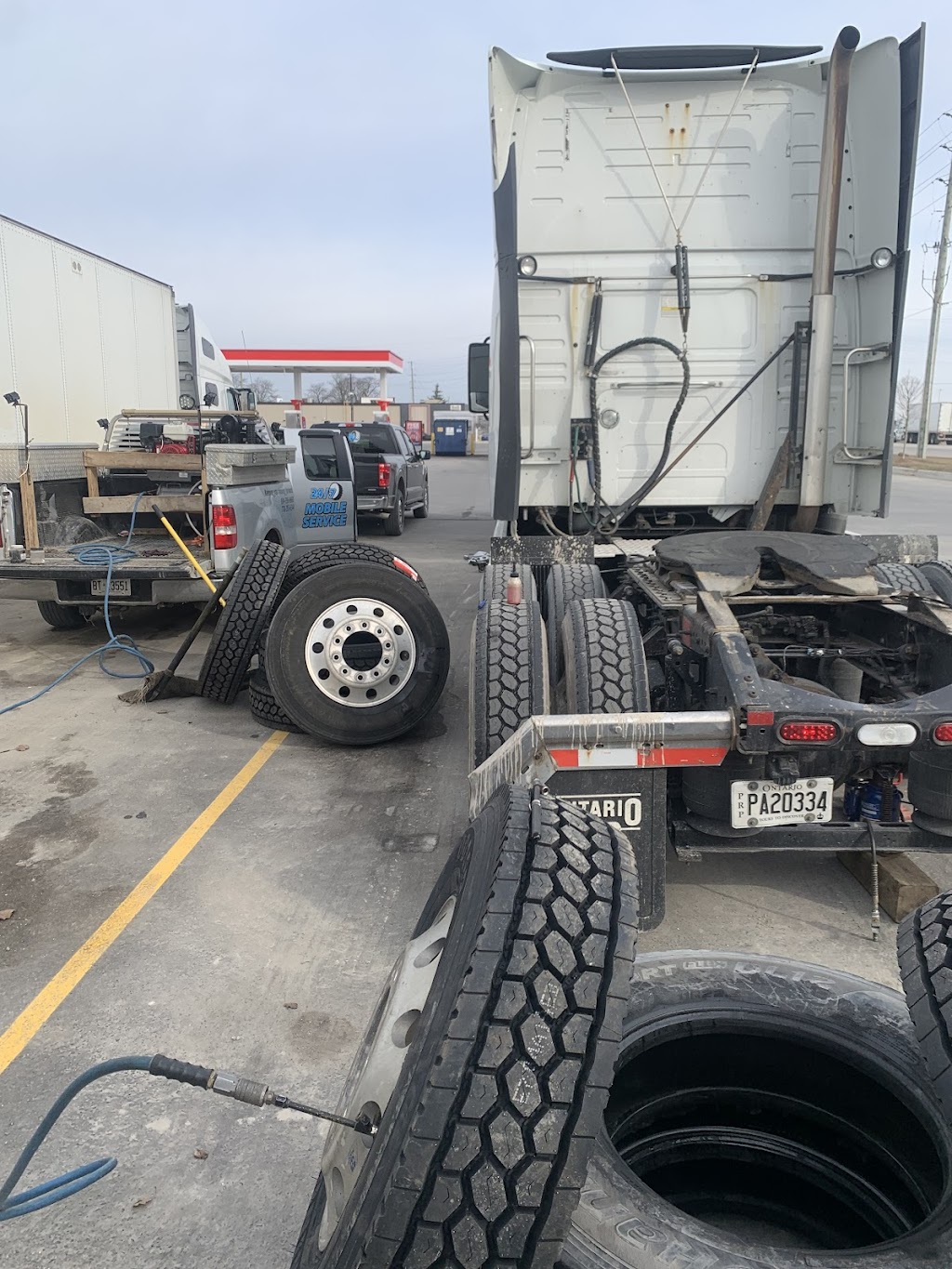 PB11 Truck Trailer Tire Service | 810 Stonegate Dr, Woodstock, ON N4V 1G5, Canada | Phone: (604) 396-6660