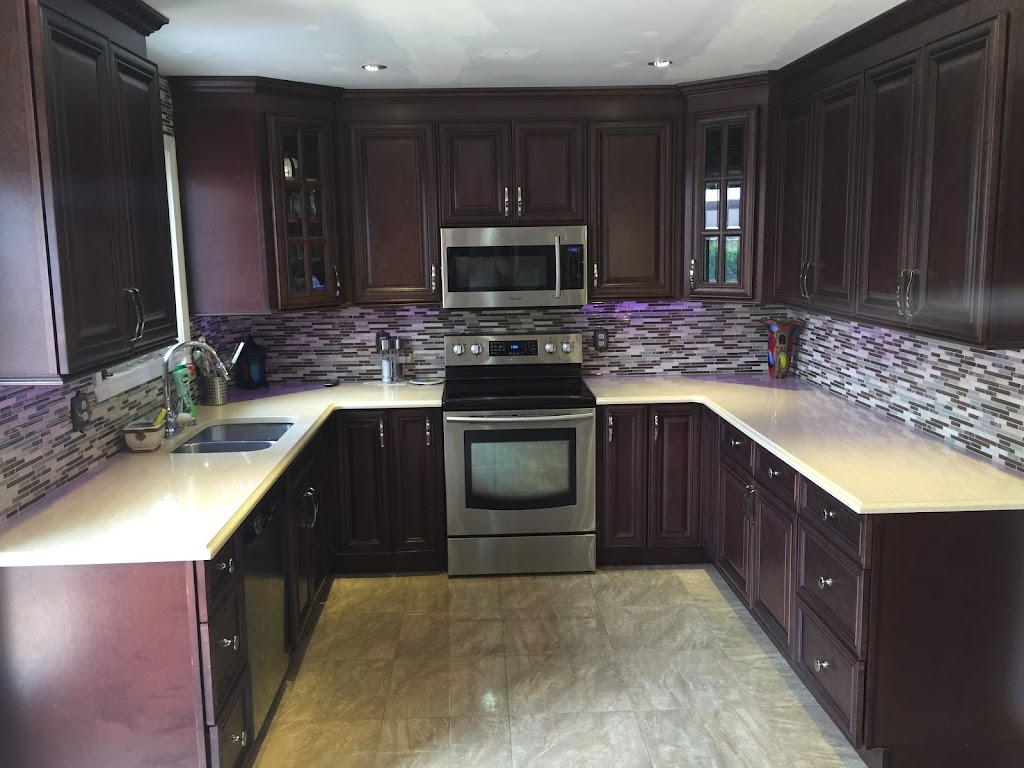 Quebec Kitchens | 320 Rue Ness, Saint-Laurent, QC H4T 0A9, Canada | Phone: (514) 335-9871
