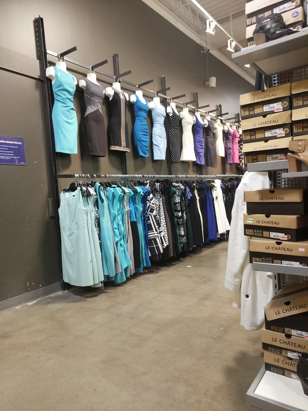 LE CHÂTEAU Entrepôt | Outlet | Clearance Clothing | Ellice Centre, 1395 Ellice Ave, Winnipeg, MB R3G 0G3, Canada | Phone: (204) 788-1388