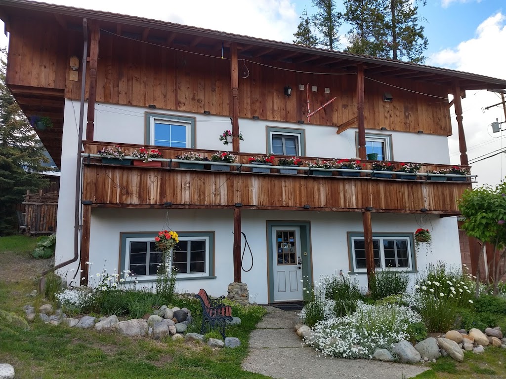 Alpenglow Bed and Breakfast | 3 Alpenglow Ct, Kimberley, BC V1A 3E3, Canada | Phone: (250) 427-0273