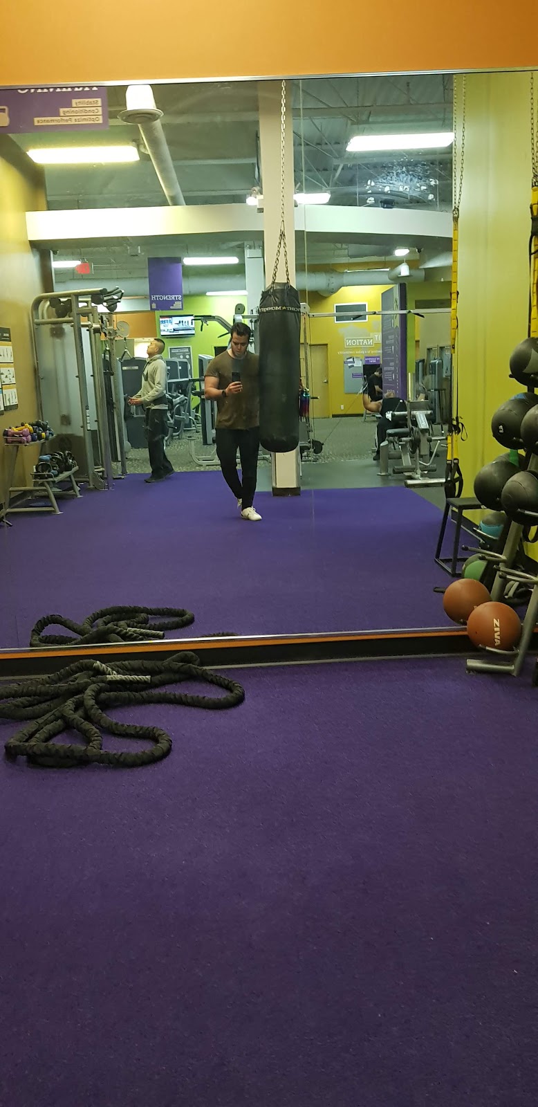 Anytime Fitness | 660 Eglinton Ave W, Mississauga, ON L5R 3V2, Canada | Phone: (905) 507-6453