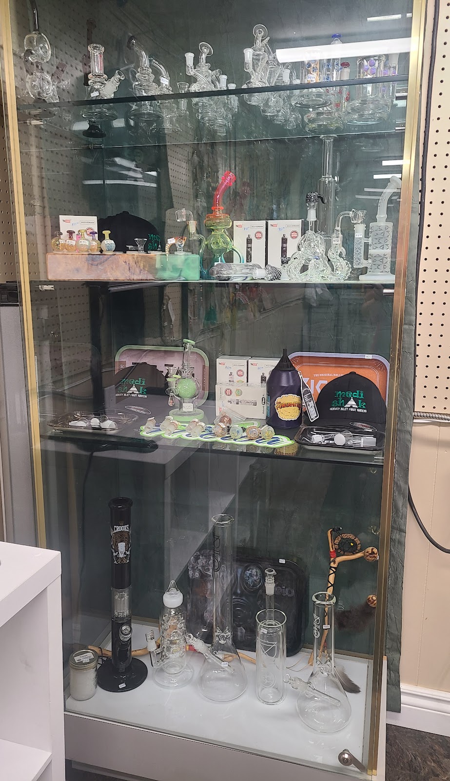 Medi Shak | 2336 Trans-Canada Hwy, Byng Inlet, ON P0G 1B0, Canada | Phone: (249) 885-2025