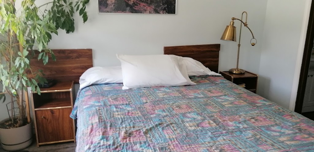 Gold Dust Motel | Gold Bridge, BC V0K 1P0, Canada | Phone: (250) 238-2423