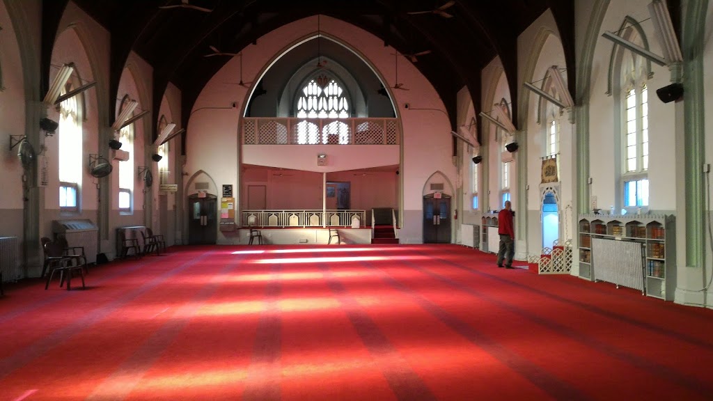 Jami Mosque Toronto | 56 Boustead Ave, Toronto, ON M6R 1Y9, Canada | Phone: (416) 769-1192