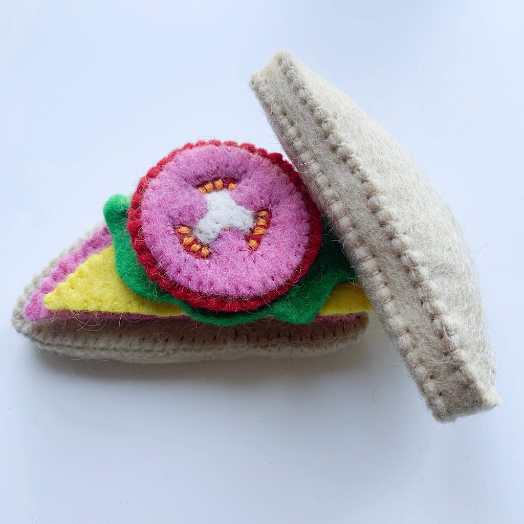 Sewing Seeds Play | 2570 Lawrence Ave, Innisfil, ON L9S 1C9, Canada | Phone: (249) 989-0696