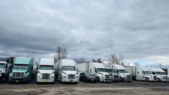 Billing Transport Ltd | 1 Kingswood Dr #218, Hammonds Plains, NS B4B 0P4, Canada | Phone: (902) 932-4466