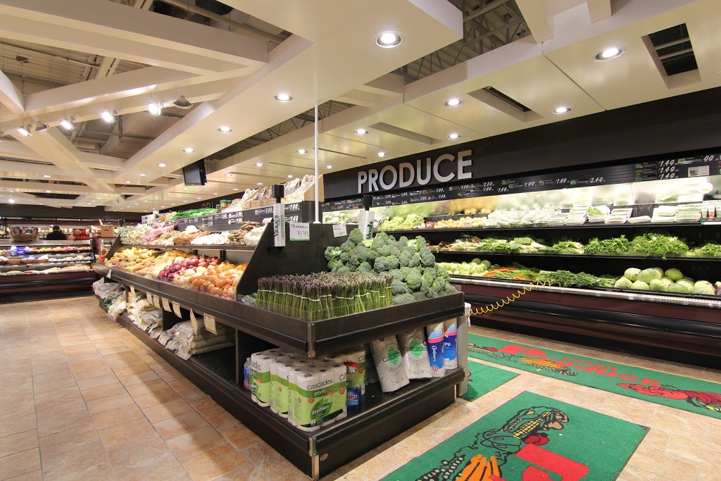 Vinces Market | 869 Mulock Dr, Newmarket, ON L3Y 8S3, Canada | Phone: (905) 853-3356