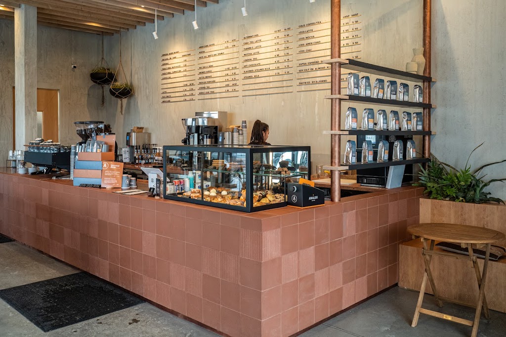 Analog Coffee Greenwich | 55 Greenbriar Dr NW #130, Calgary, AB T3B 5X4, Canada | Phone: (403) 718-5085