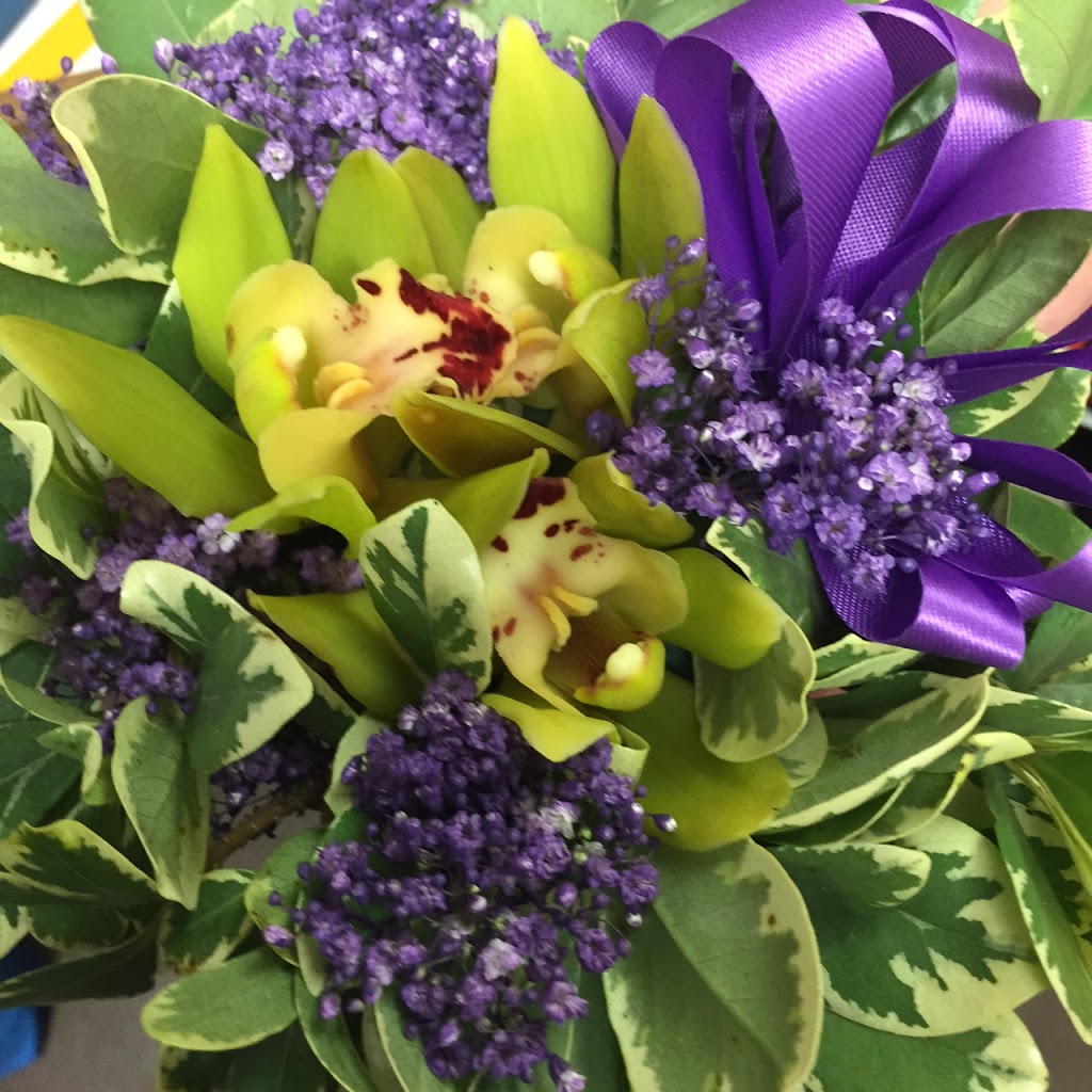 Flower Fusion & Flower Jug | 230-1221 Canyon Meadows Dr SE, Calgary, AB T2E 0P4, Canada | Phone: (403) 262-4752