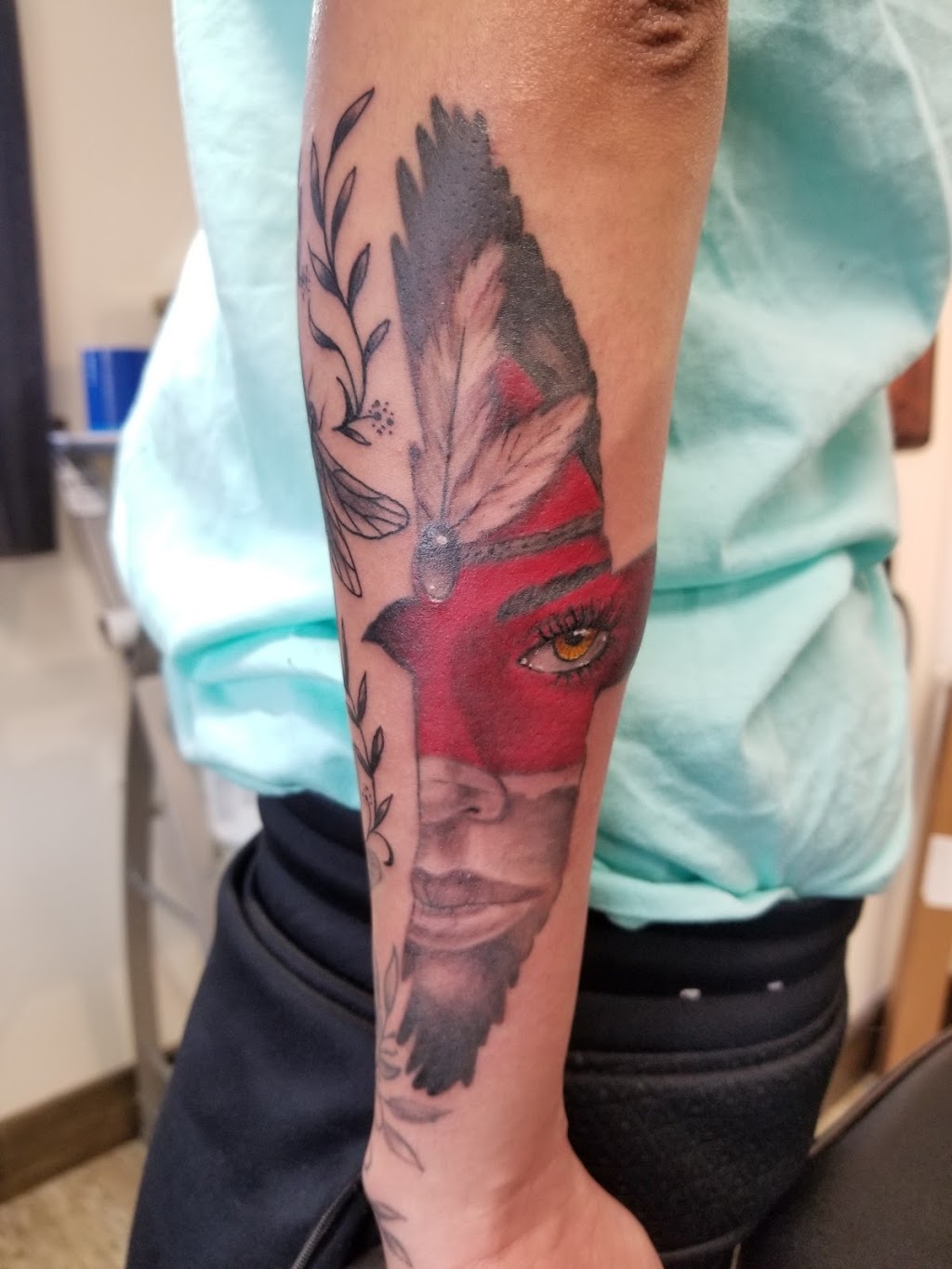 Kings Ink Tattoo & Piercing | 18 Francis St E, Fenelon Falls, ON K0M 1N0, Canada | Phone: (705) 928-2322