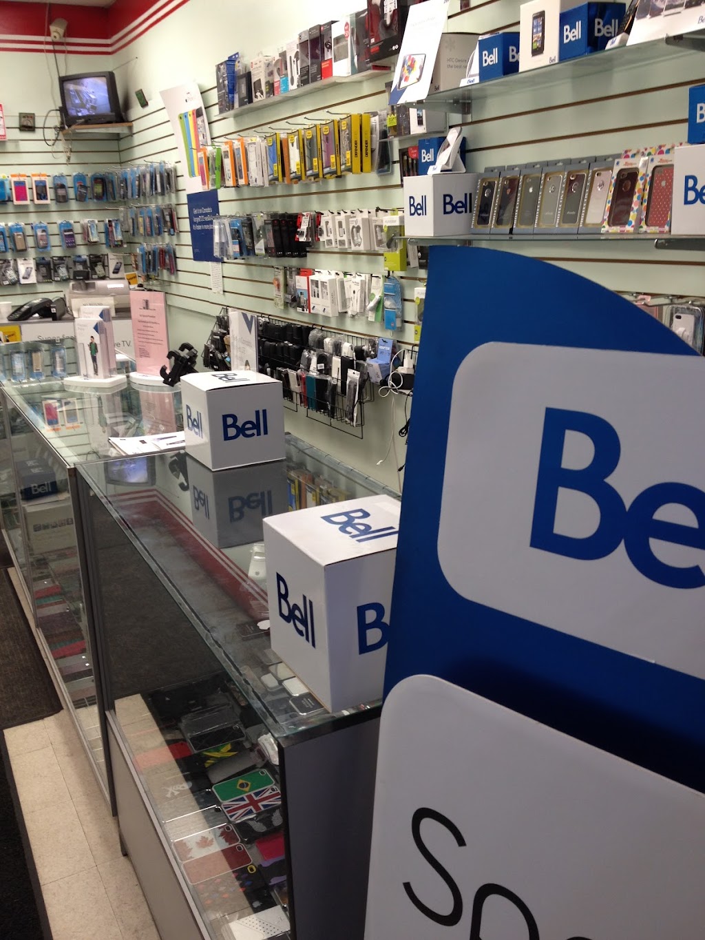 Wireless Point | 666 Burnhamthorpe Rd, Etobicoke, ON M9C 2Z4, Canada | Phone: (416) 626-4779