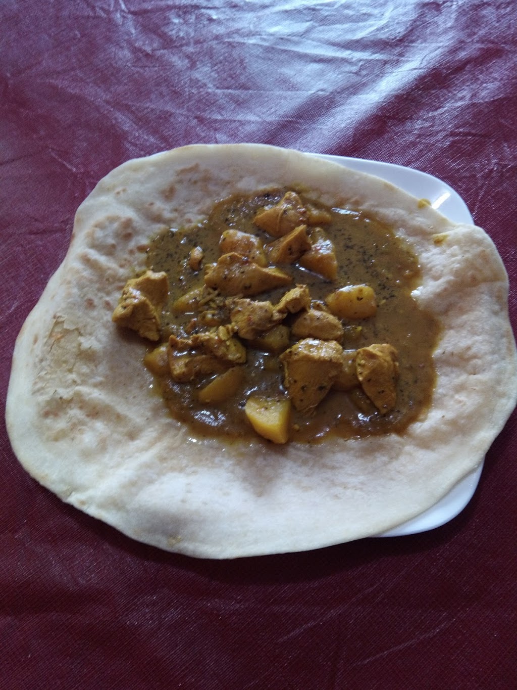 kawartha caribbean hut | 109 Queen St, Lindsay, ON K9V 1G7, Canada | Phone: (705) 878-2967