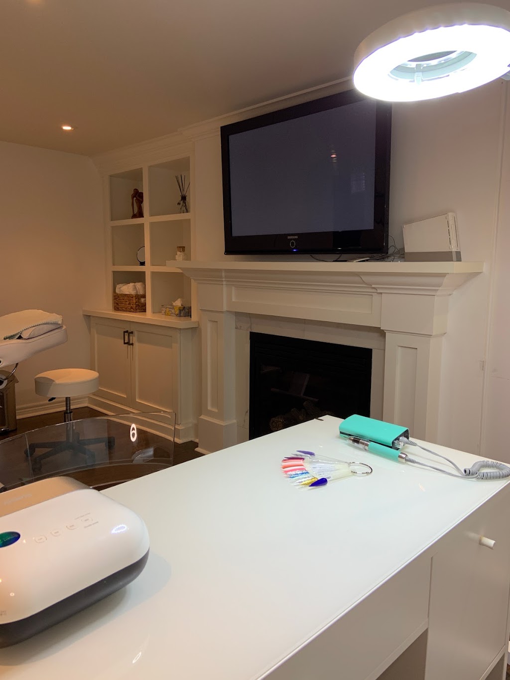 Vive Smile Beauty Studio | 3275 Stalybridge Dr #42, Oakville, ON L6M 0L2, Canada | Phone: (416) 731-9802