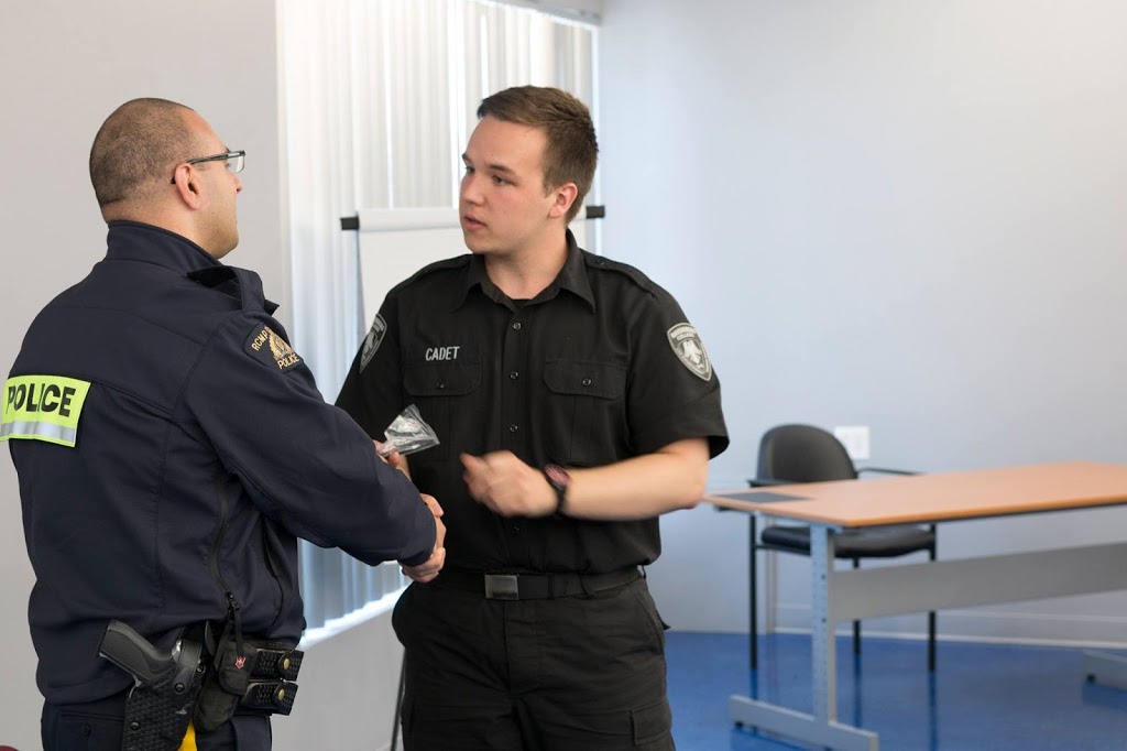 Ravensberg College | 1658 Bedford Hwy #0200, Bedford, NS B4A 2X9, Canada | Phone: (902) 482-4704