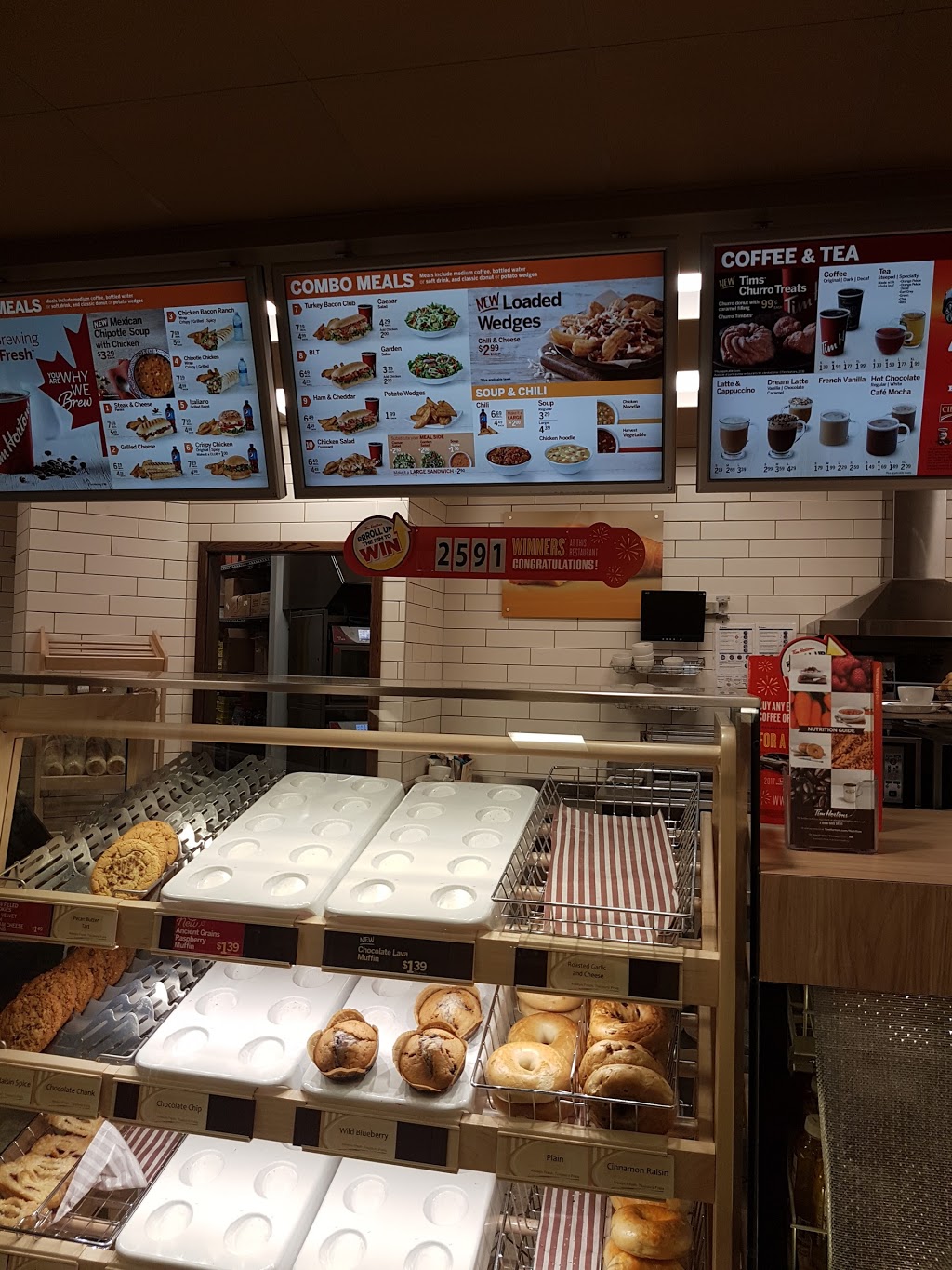 Tim Hortons | 3649 Portage Ave, Winnipeg, MB R3K 0Z8, Canada | Phone: (204) 837-8788
