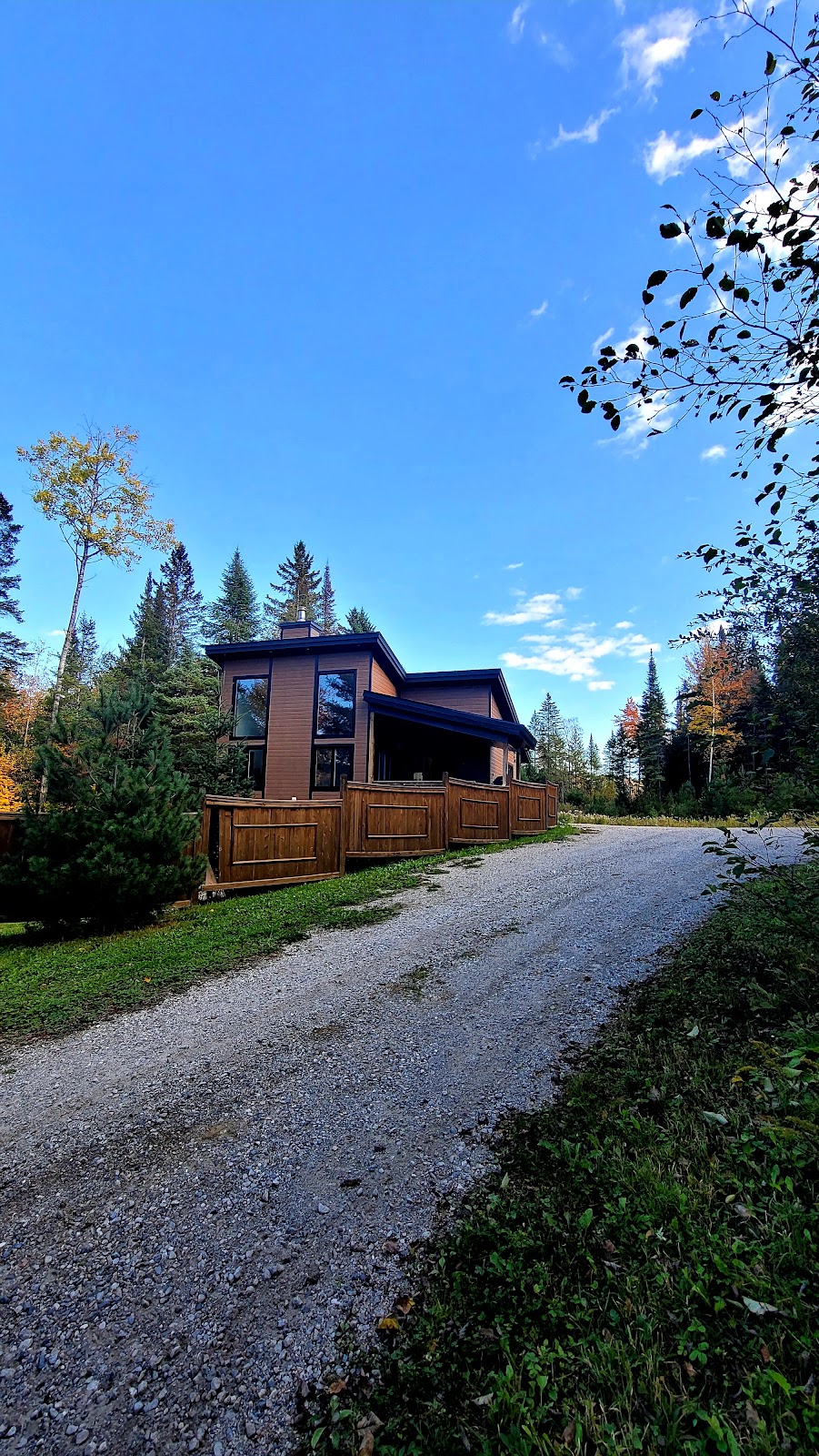 Le Naturo Sauna et Spa | 505 Av. du Lac Cloutier S, Sainte-Béatrix, QC J0K 1Y0, Canada | Phone: (514) 966-4165