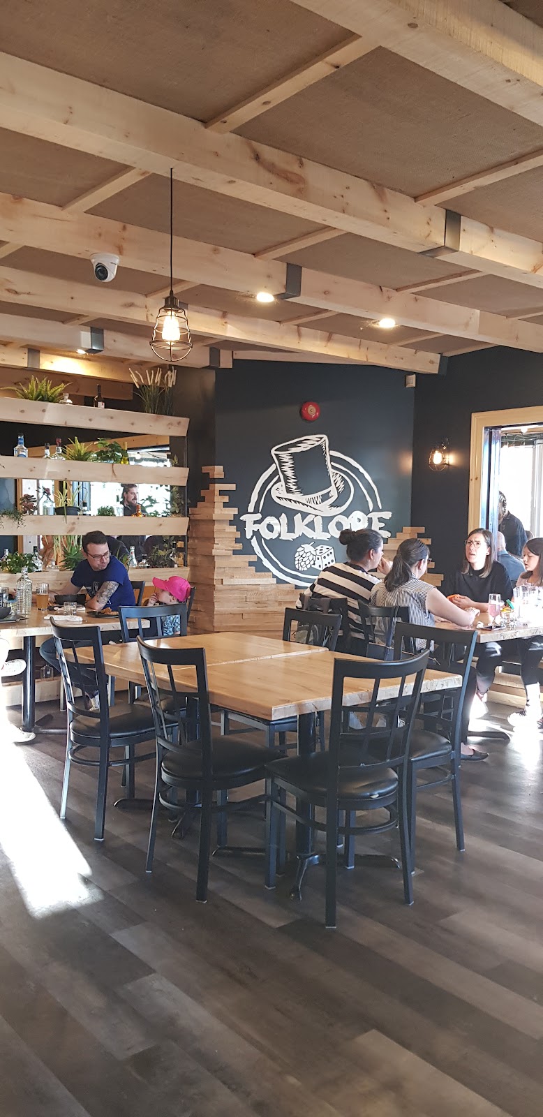 Folklore - Brasserie Ludique | 540 Bd Marie-Victorin, Boucherville, QC J4B 1W9, Canada | Phone: (450) 906-9996
