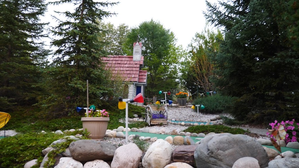Ozzies Amusements - Mini Golf & Go-Karts | 4818 North St, Windermere, BC V0B 2L0, Canada | Phone: (778) 526-5202