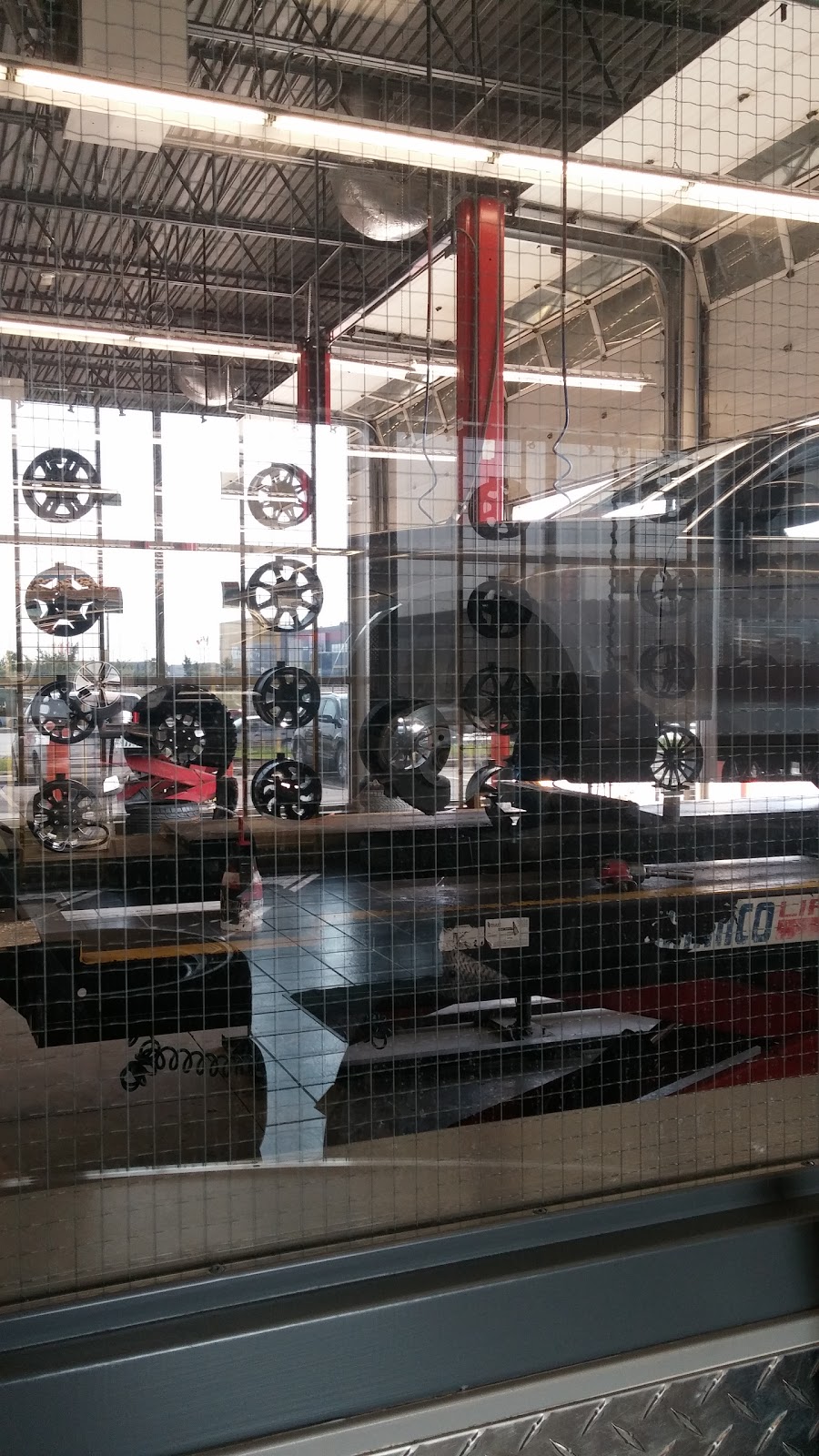 Kal Tire | 3 Lowson Cres, Winnipeg, MB R3P 0T3, Canada | Phone: (204) 487-3320