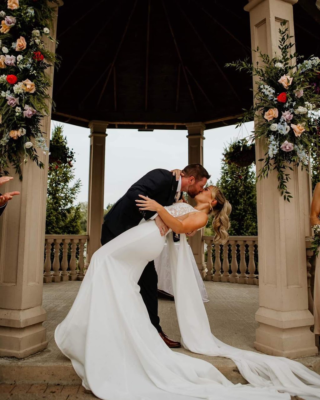 MayBells & Daisies Floral | 14 Commissioner St, Embro, ON N0J 1J0, Canada | Phone: (519) 535-2572