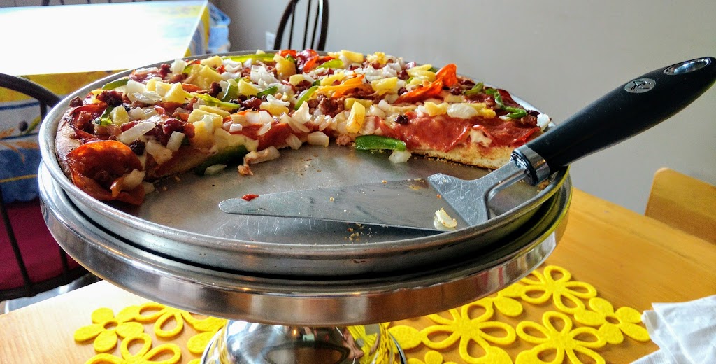 Pizza Station | 415 Bethune Dr N, Gravenhurst, ON P1P 1B8, Canada | Phone: (705) 687-3111