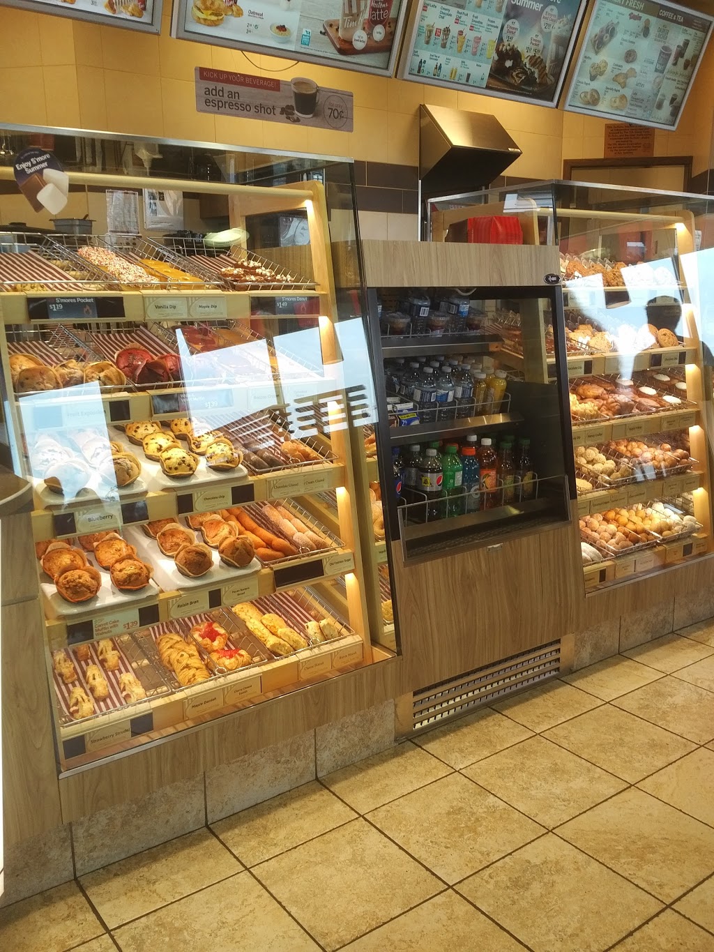 Tim Hortons | 40 Peakview Way, Halifax, NS B3M 0G2, Canada | Phone: (902) 443-7924