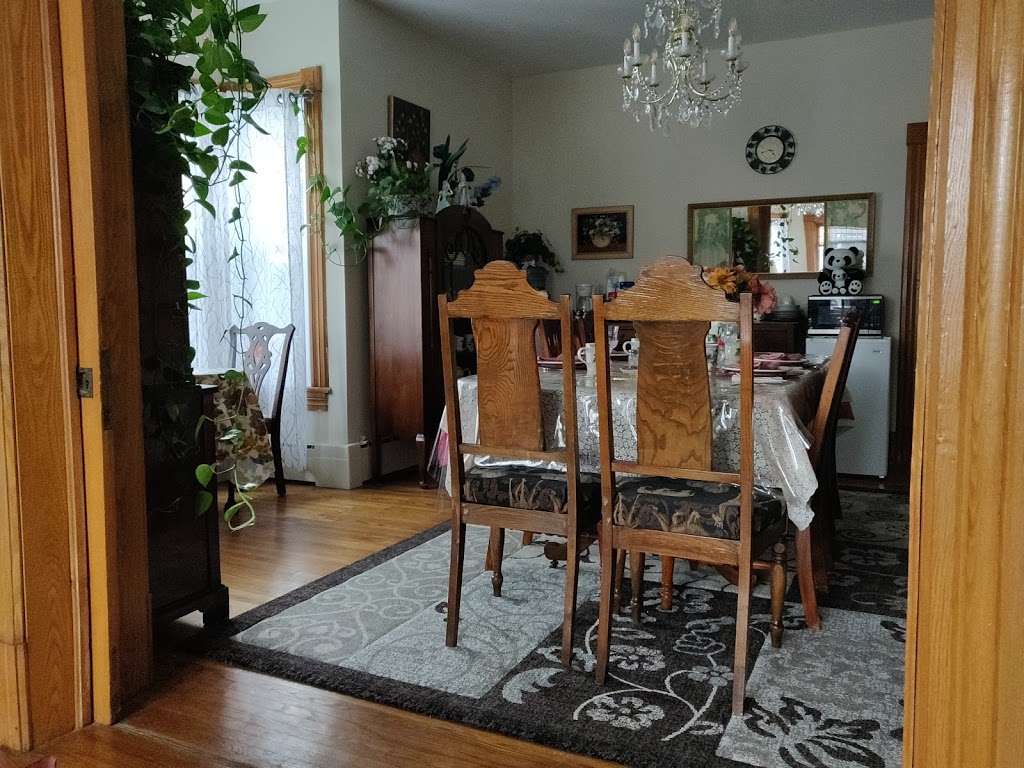 Niagara Inn Bed & Breakfast | 4300 Simcoe St, Niagara Falls, ON L2E 1T6, Canada | Phone: (905) 347-5575