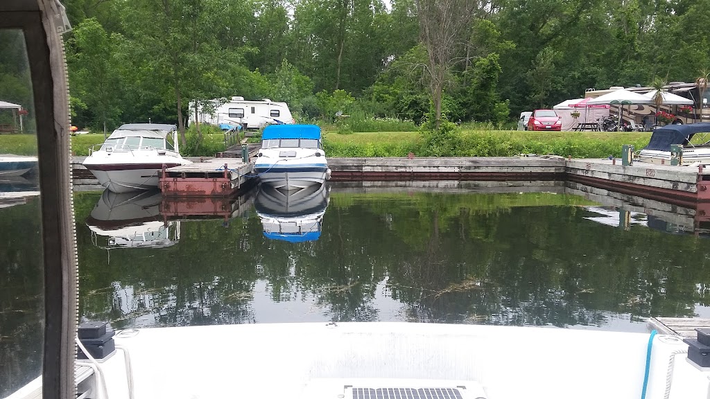 Willow Bend Marina | 374 Carolyn St, Peterborough, ON K9J 6X6, Canada | Phone: (705) 743-4270