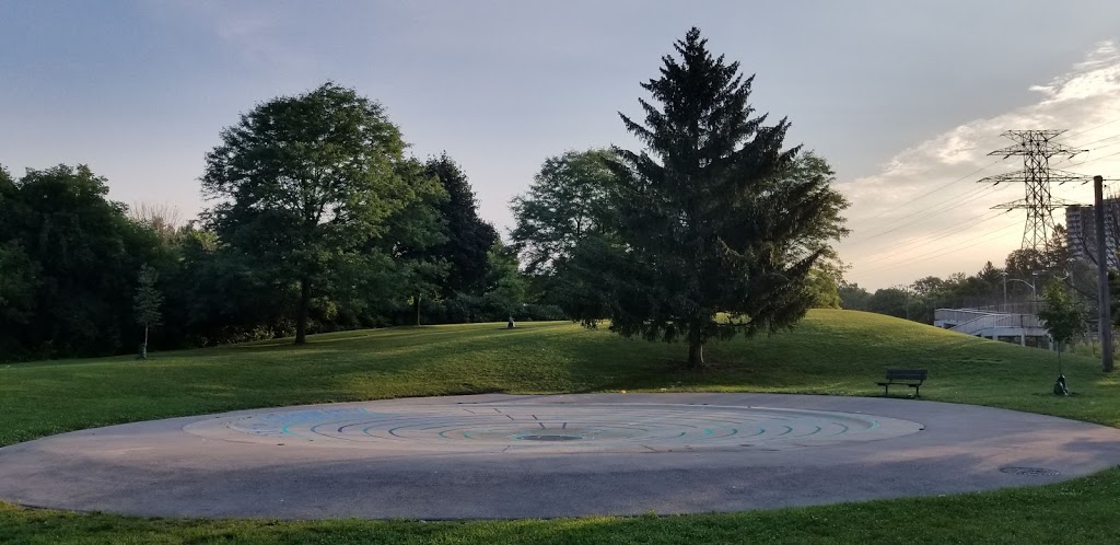 Prairie Drive Park | 70 Prairie Dr, Scarborough, ON M1L 1L5, Canada | Phone: (416) 338-4386
