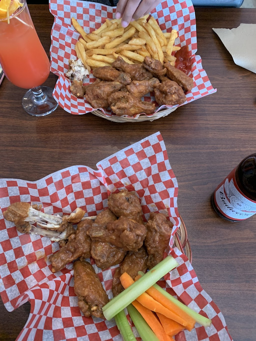 Wing House Palmerston | 185 Main St W, Palmerston, ON N0G 2P0, Canada | Phone: (519) 417-4444