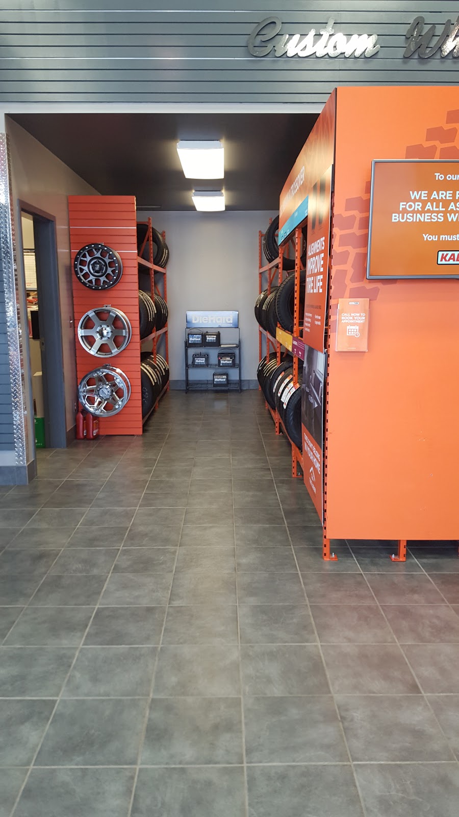 Kal Tire | 1343 McPhillips St, Winnipeg, MB R2X 2M1, Canada | Phone: (204) 338-9711