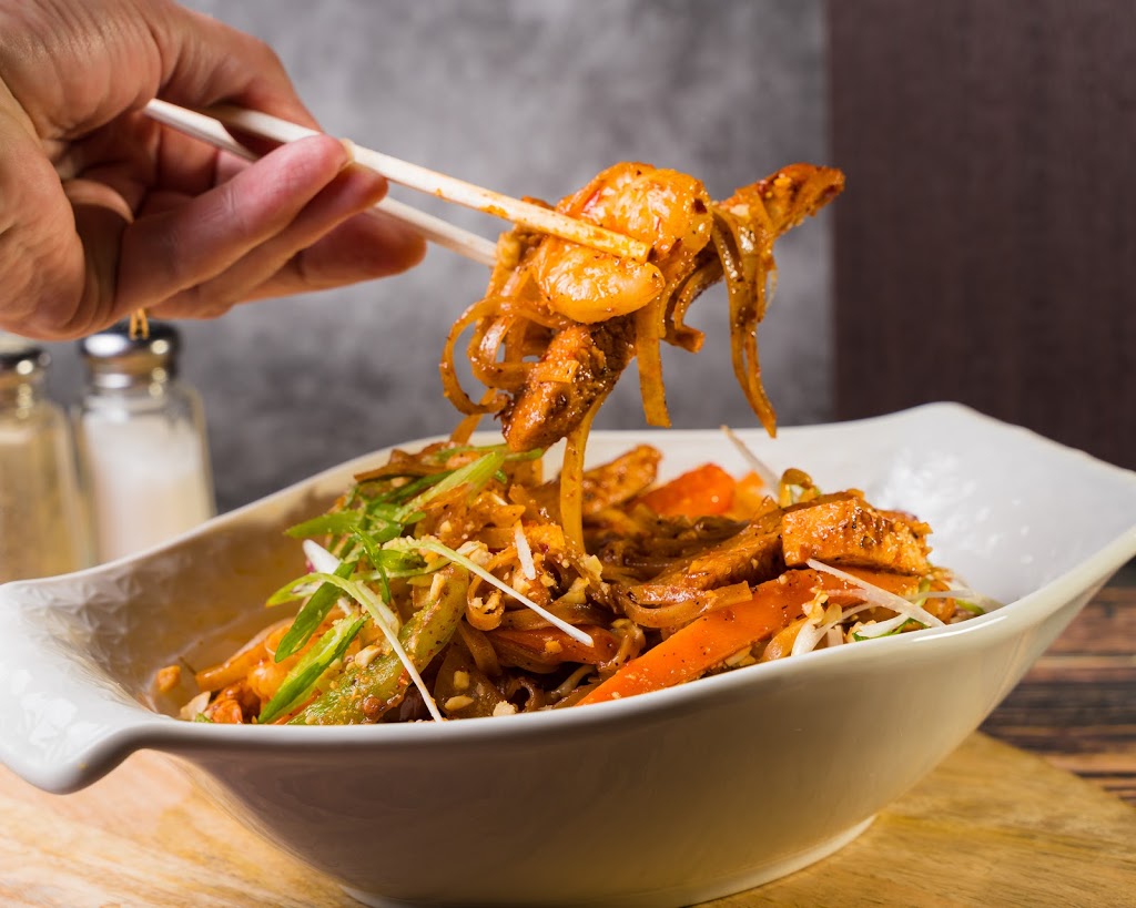 Shadow Eagle Resto Bar & Grill | 11-1801 Dundas St E, Whitby, ON L1N 7C5, Canada | Phone: (905) 240-9000