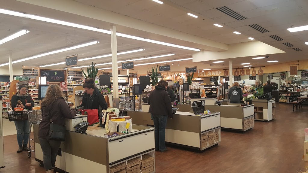 Island Market | 469 Market St, Eastsound, WA 98245, USA | Phone: (360) 376-6000
