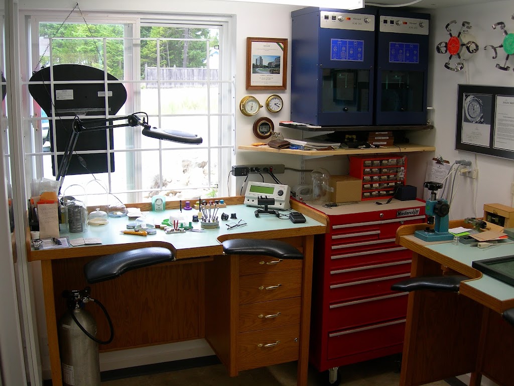 Prestige Watch Svc | 1343 Meadowood Way #1343, Qualicum Beach, BC V9K 2S4, Canada | Phone: (250) 752-1154