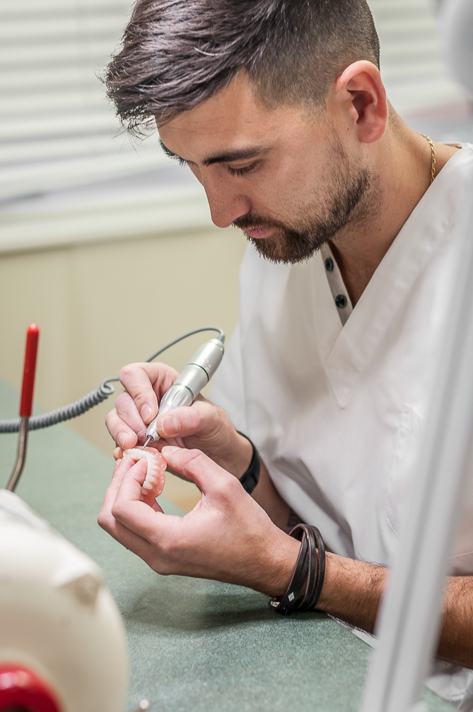 Denturologie RajeuniDent | 68 Boulevard Montclair, Gatineau, QC J8Y 2E7, Canada | Phone: (819) 777-1986
