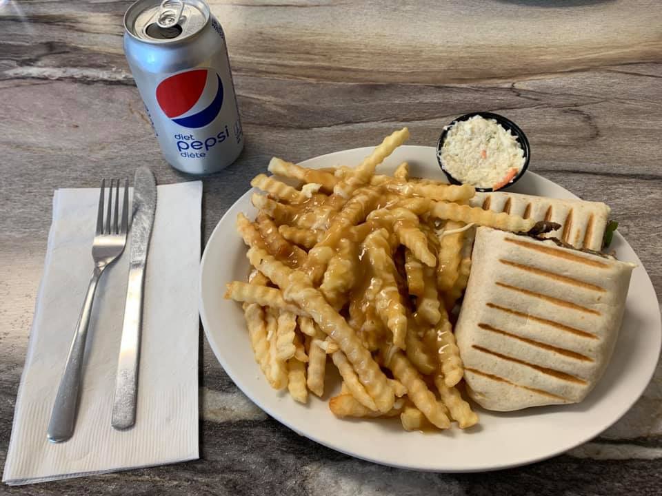 La Riva Grill | 9417 Rue Main, Richibucto, Saint-Charles, NB E4W 4B7, Canada | Phone: (506) 523-7482