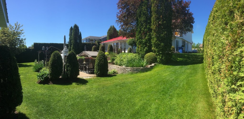 Vertdure - La Baie | 1425 Boul. Sainte-Geneviève, Chicoutimi, QC G7G 2H2, Canada | Phone: (418) 543-2254