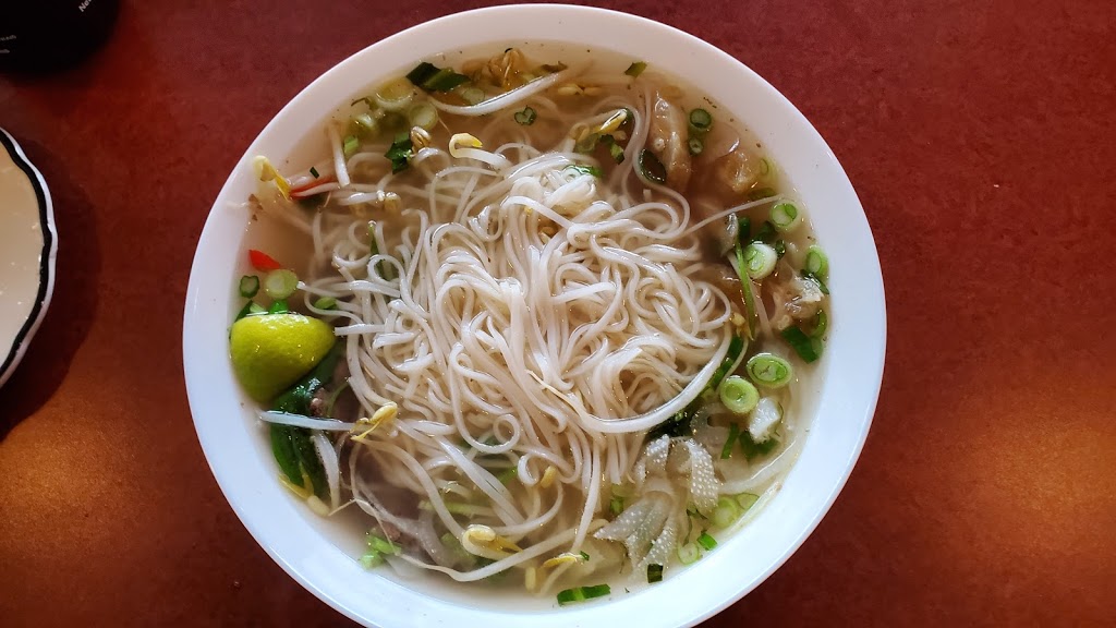 Vietnamese tea house | 2526 E Hastings St, Vancouver, BC V5K 1Z3, Canada | Phone: (604) 620-5922