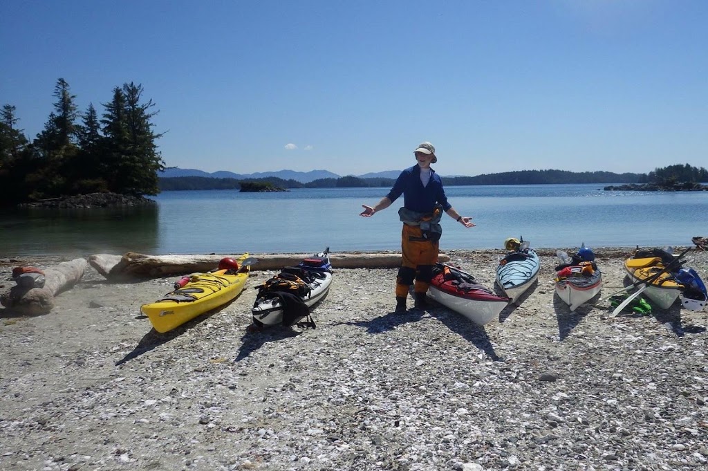 Blue Dog Kayaking | 740 Handy Rd, Mill Bay, BC V0R 2P1, Canada | Phone: (250) 710-7693