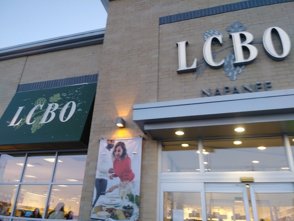 LCBO | 10 Alkenbrack St Unit 1, Napanee, ON K7R 0A6, Canada | Phone: (613) 354-5746