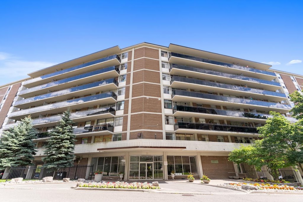 CAPREIT | 8 Park Vista, East York, ON M4B 1A3, Canada | Phone: (416) 285-8828