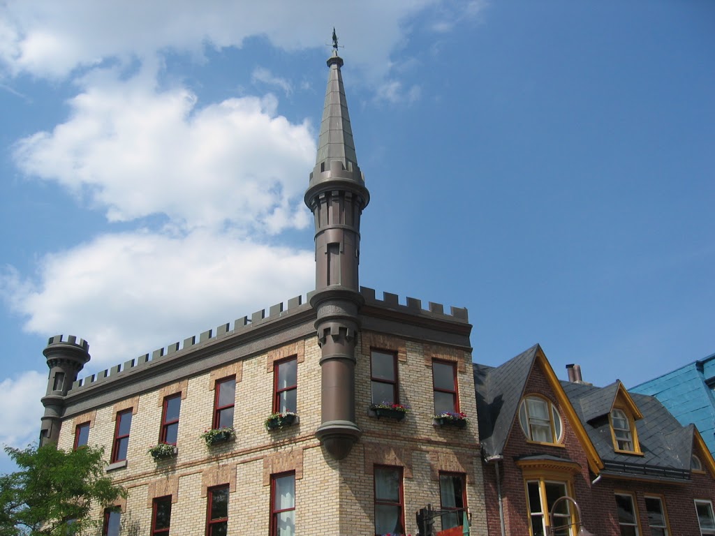 Tabagie St-Jean | 620 Rue Saint-Jean, Québec, QC G1R 1P8, Canada | Phone: (418) 522-5923