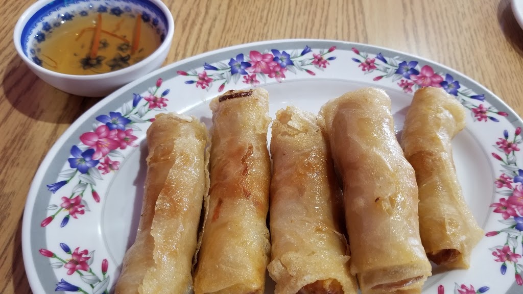 D&P Vietnamese Restaurant | 860 Victoria Ave E, Regina, SK S4N 7A9, Canada | Phone: (306) 522-3777
