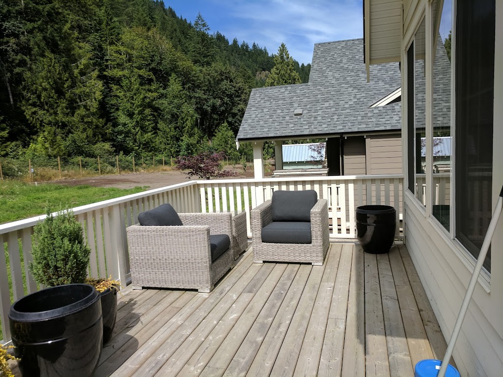 Creekside Mills | 1687 Columbia Valley Rd, Lindell Beach, BC V2R 4X2, Canada | Phone: (877) 901-3134